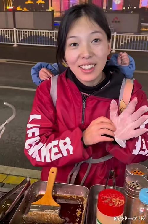 带妻儿自杀独自逃生,妻子带着孩子跳河